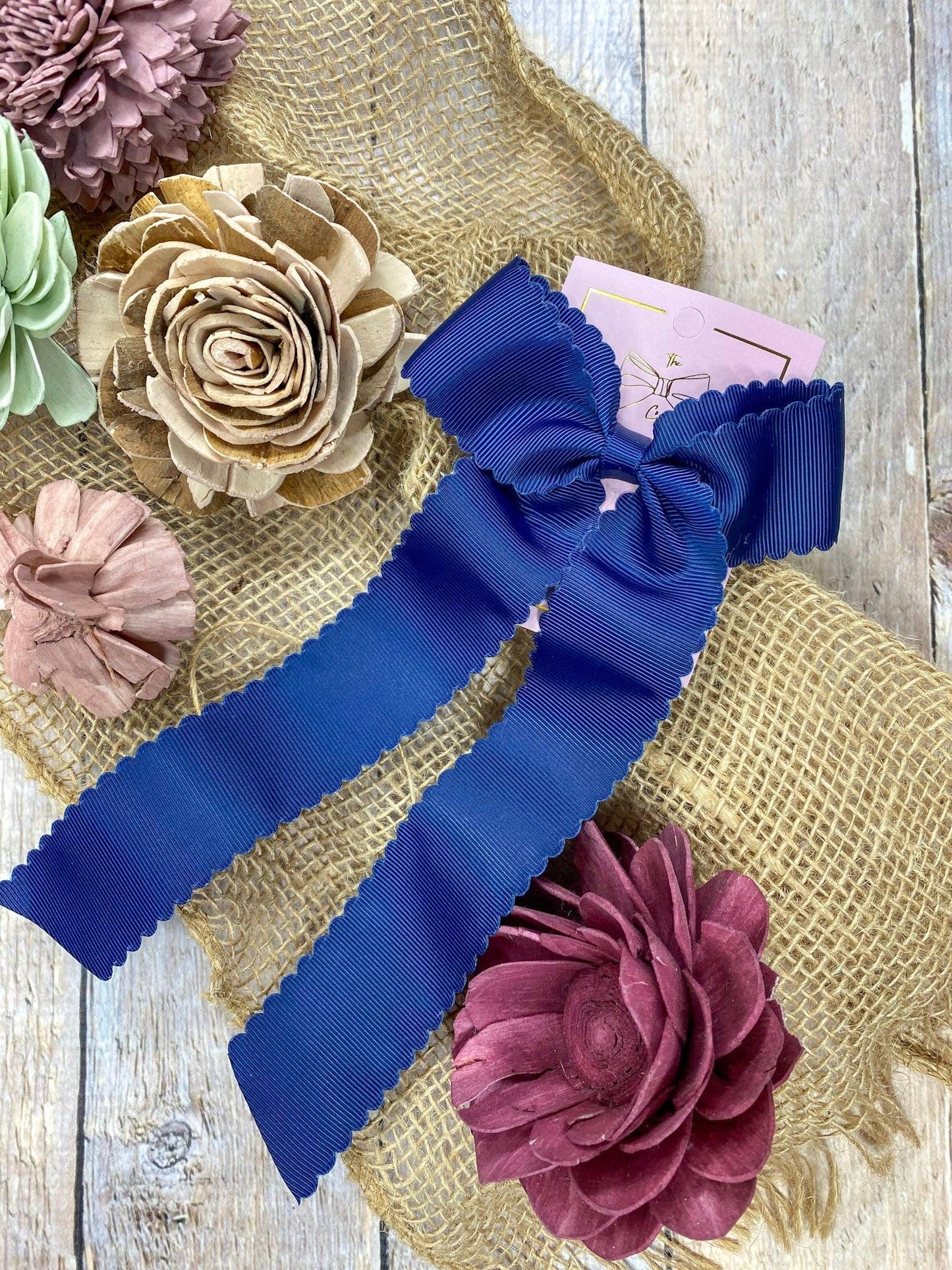 Scalloped Long Tail Bow with Alligator Clip